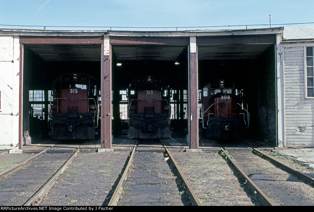 GB&W fleet - in the roundhouse